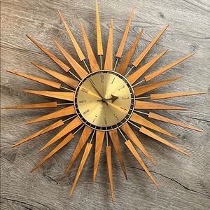 VINTAGE mid-century-modern WESTCLOX Starflower wall clock 1960’s Starburst WORKS